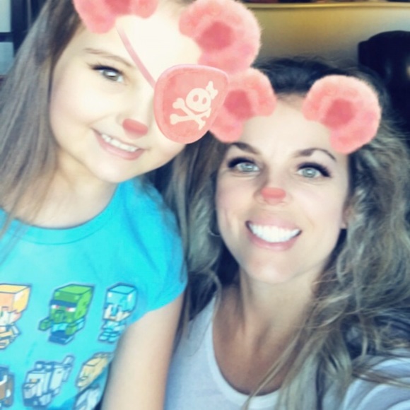 Meet your Posher, Rachel - Picture 1 of 1